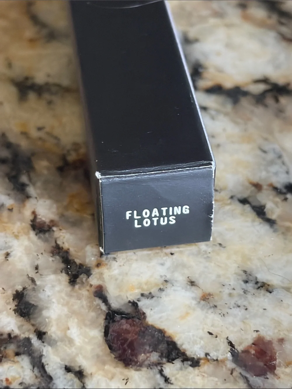 ⚡️💕MAC Cosmetics Floating Lotus Cremesheen Glass